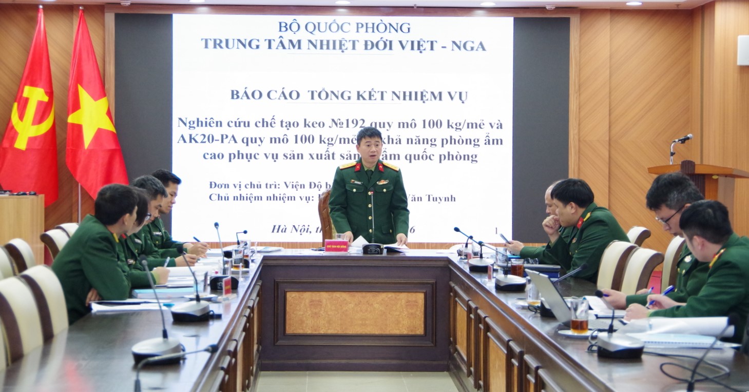 Nghiệm thu nhiệm vụ nghiên cứu chế tạo keo №192 và AK20-PA